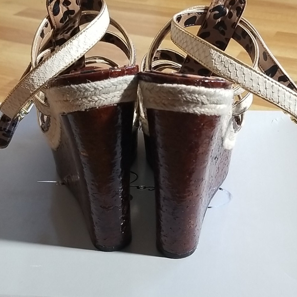 Jessica Simpson platform wedges - Picture 8 of 10